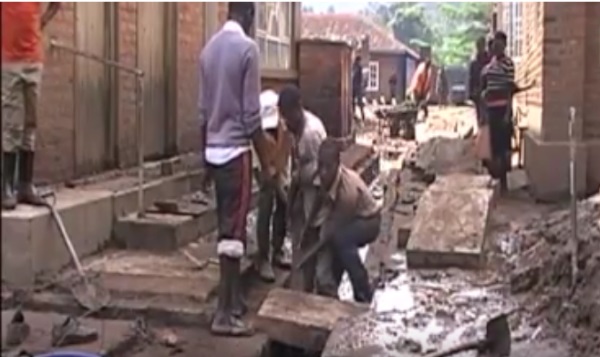 Kisiizi Hospital Floods, Patients Stranded, Drugs Washed